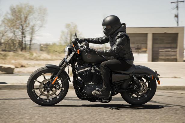 harley iron 883