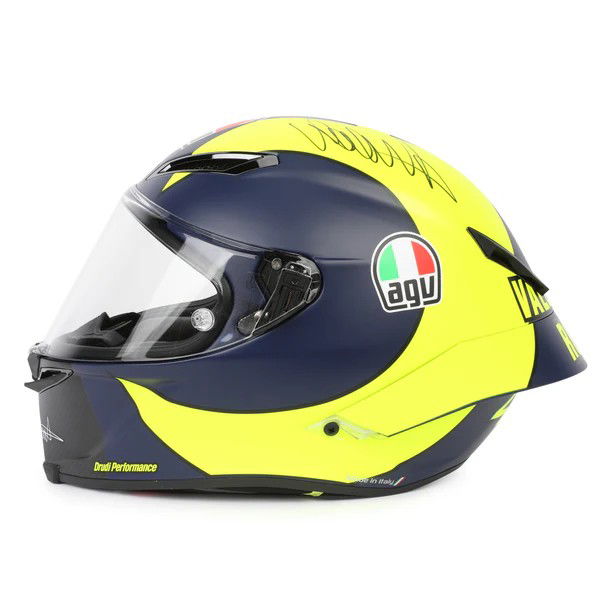Valentino Rossi aláírt sisakja rekordösszegért kelt el a MotoGP aukción 1 Valentino Rossi aláírt sisakja rekordösszegért kelt el a MotoGP aukción