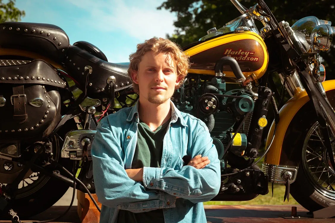 Egyetemi hallgató 1.200 mérföldes utazásra indul biodízel-meghajtású Harley-val! 1 Egyetemi hallgató 1.200 mérföldes utazásra indul biodízel-meghajtású Harley-val!
