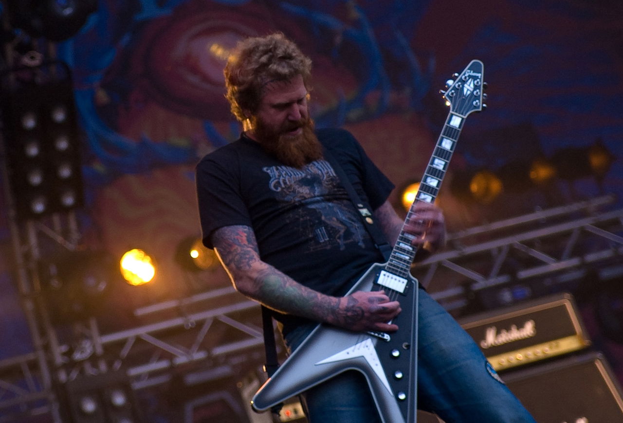 Tragikus balesetben hunyt el Brent Hinds, a Mastodon alapító gitárosa 1 Tragikus balesetben hunyt el Brent Hinds, a Mastodon alapító gitárosa