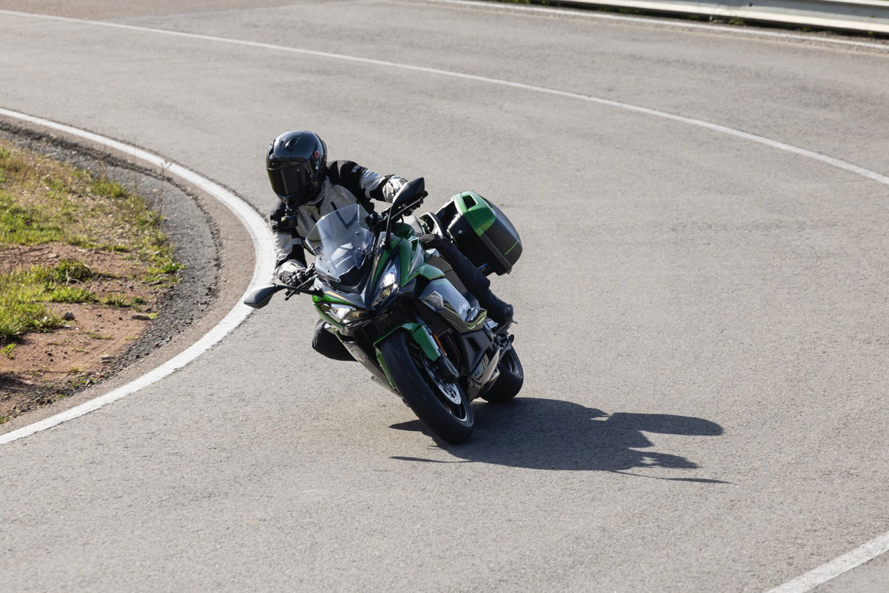 Kawasaki páratlan VIP élményt kínál a BSB Brands Hatch versenyen! 1 Kawasaki páratlan VIP élményt kínál a BSB Brands Hatch versenyen!