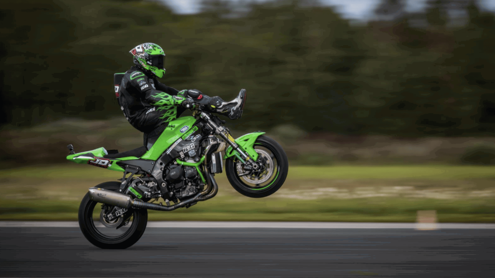 Jonny Davies újabb Guinness-rekordot döntött meg! 1 Jonny Davies újabb Guinness-rekordot döntött meg!