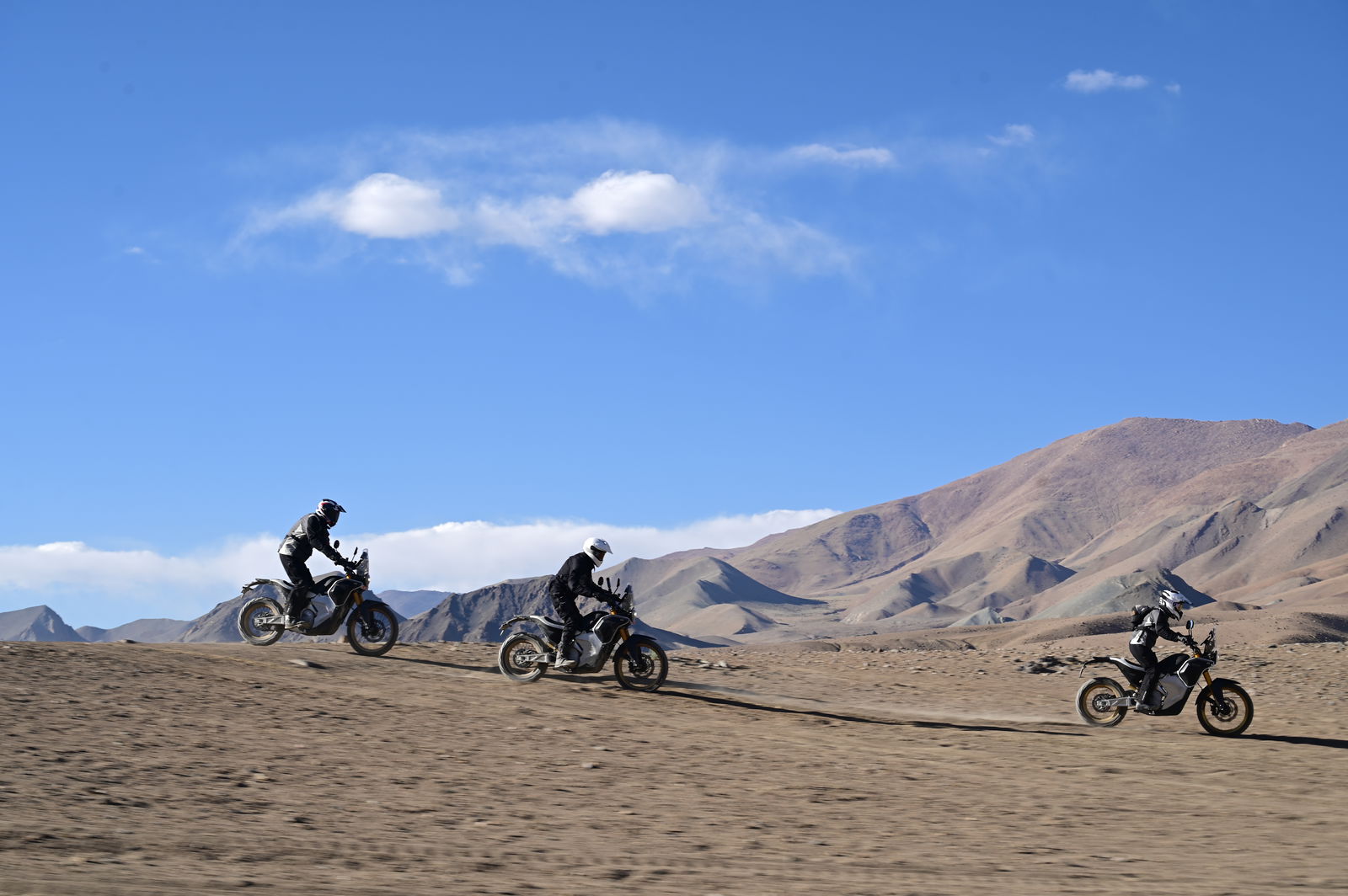 Royal Enfield elektromos Himalayan tesztelési titkai napvilágra kerültek! 3 Royal Enfield elektromos Himalayan tesztelési titkai napvilágra kerültek!