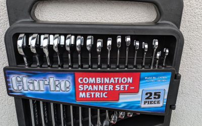 Clarke CHT804: 25 részes kombinált villáskulcs készlet!