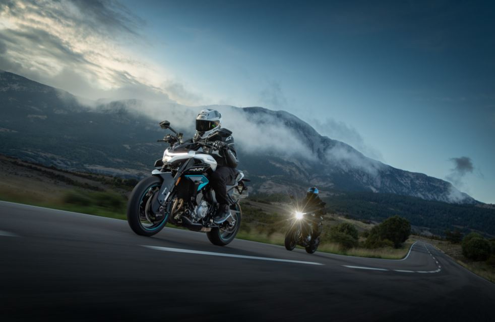 CFMoto 1000 MT-X: Kalandmotor bemutató az EICMA-n! 2 CFMoto 1000 MT-X: Kalandmotor bemutató az EICMA-n!