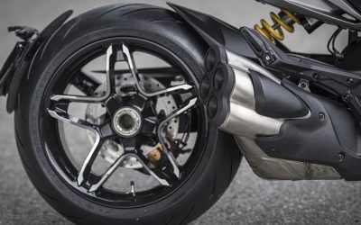 Főoldal 8 Zajkorlátozást sürgetnek a britek az autók miatt!