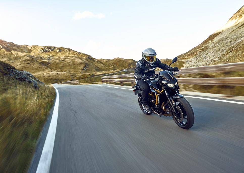 Új Kawasaki Z650 S: Friss technológia és kényelmi fejlesztések! 3 Új Kawasaki Z650 S: Friss technológia és kényelmi fejlesztések!