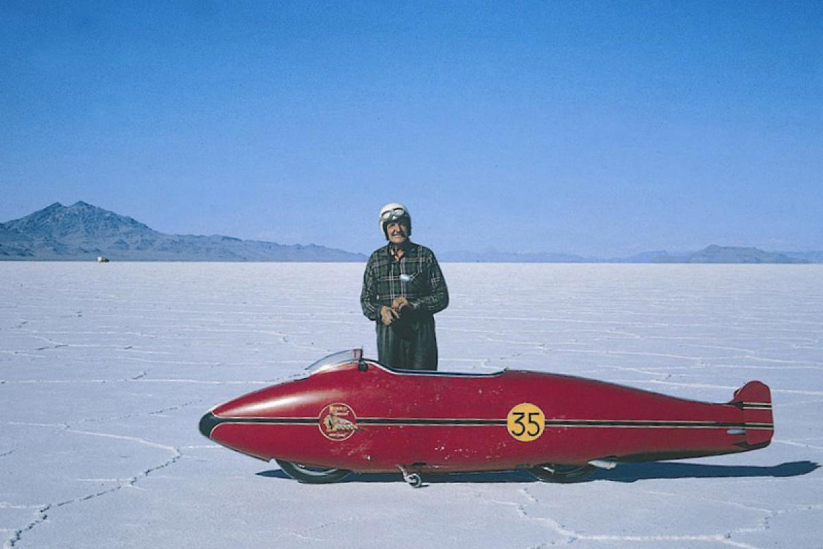 Leggyorsabb indiai: Burt Munro dugattyúja eladó! 3 Leggyorsabb indiai: Burt Munro dugattyúja eladó!