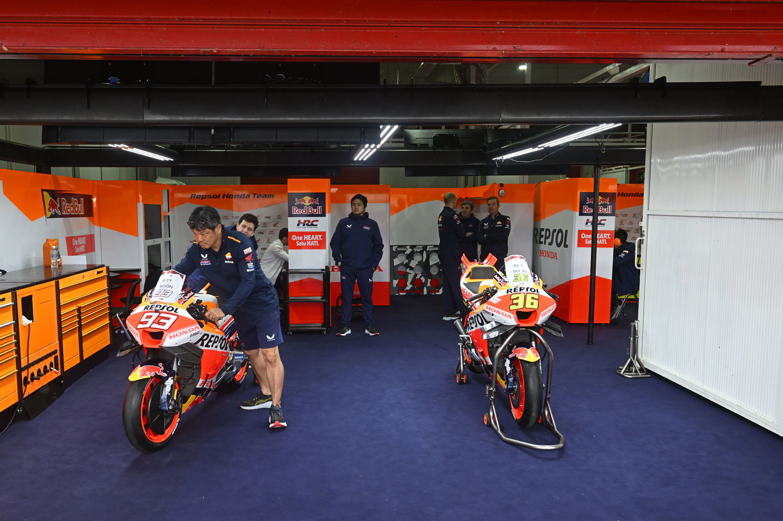 Repsol visszatér a MotoGP-be: Moto2 és Moto3 kenőanyag beszállító! 2 Repsol visszatér a MotoGP-be: Moto2 és Moto3 kenőanyag beszállító!