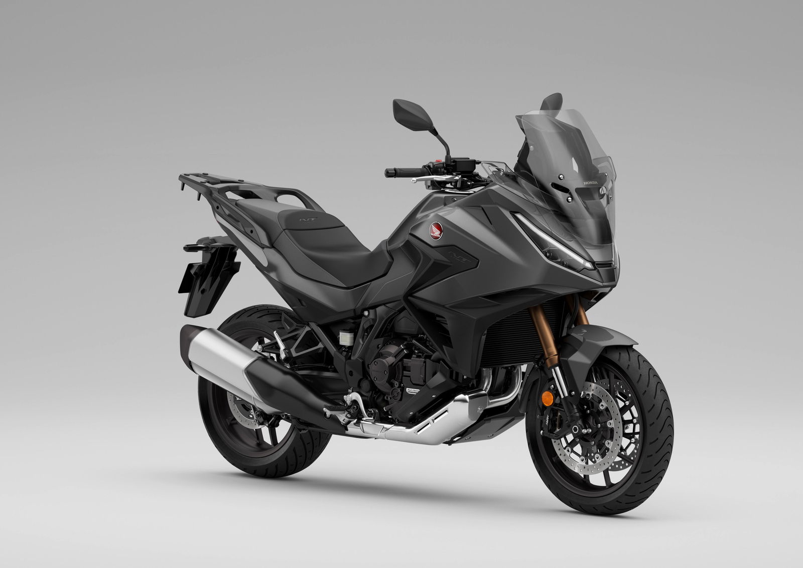 Honda új színvariációt mutat be a 2026-os NT1100-hoz! 3 Honda új színvariációt mutat be a 2026-os NT1100-hoz!