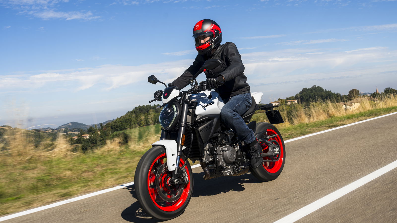 2026-os Ducati Monster: Specifikációk, jellemzők és részletek 1 2026-os Ducati Monster: Specifikációk, jellemzők és részletek