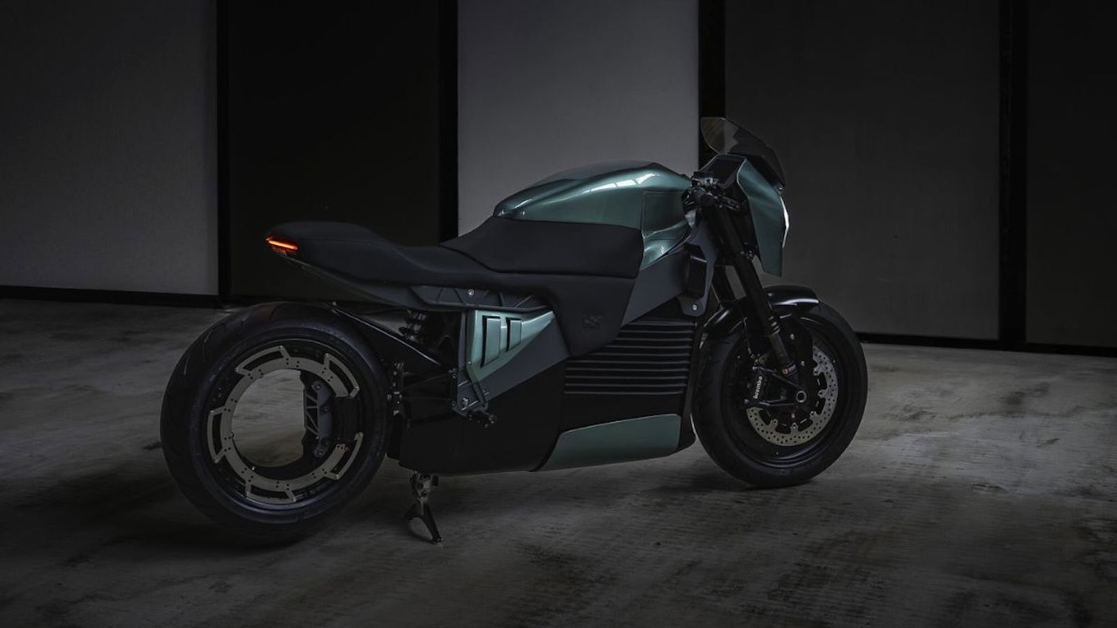 Hush Cycles bemutatja első modelljét az EICMA kiállításon! 1 Hush Cycles bemutatja első modelljét az EICMA kiállításon!
