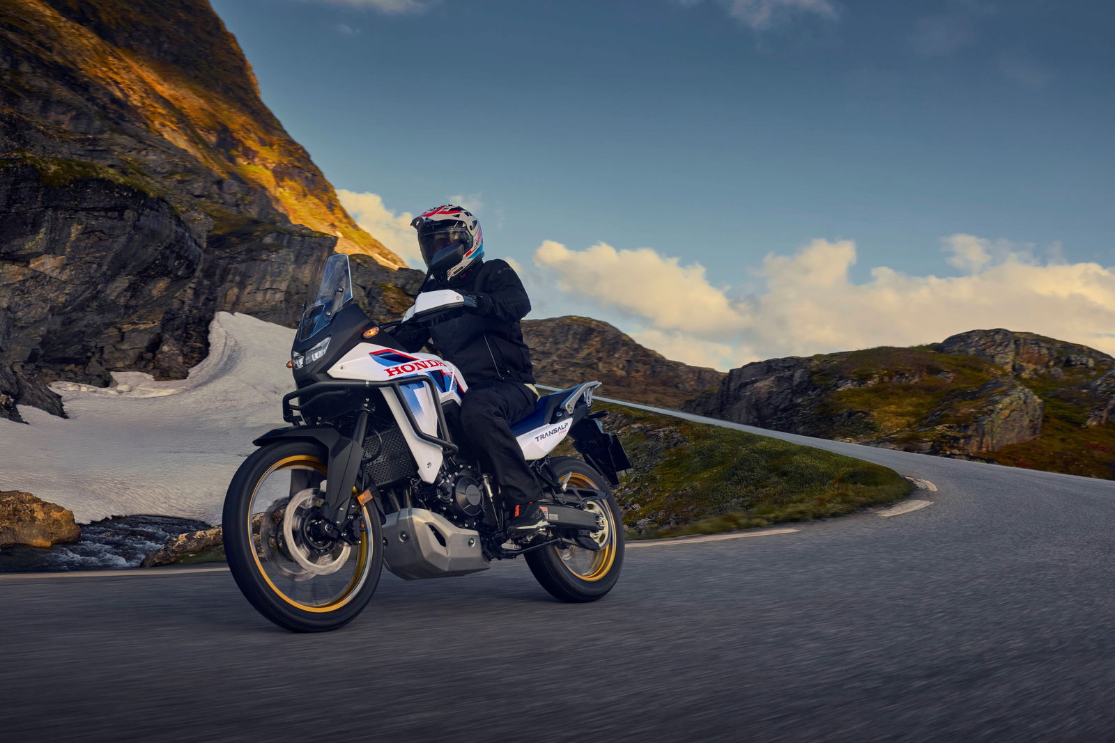 E-Clutch technológia a 2026-os Honda XL750 Transalpon! 3 E-Clutch technológia a 2026-os Honda XL750 Transalpon!