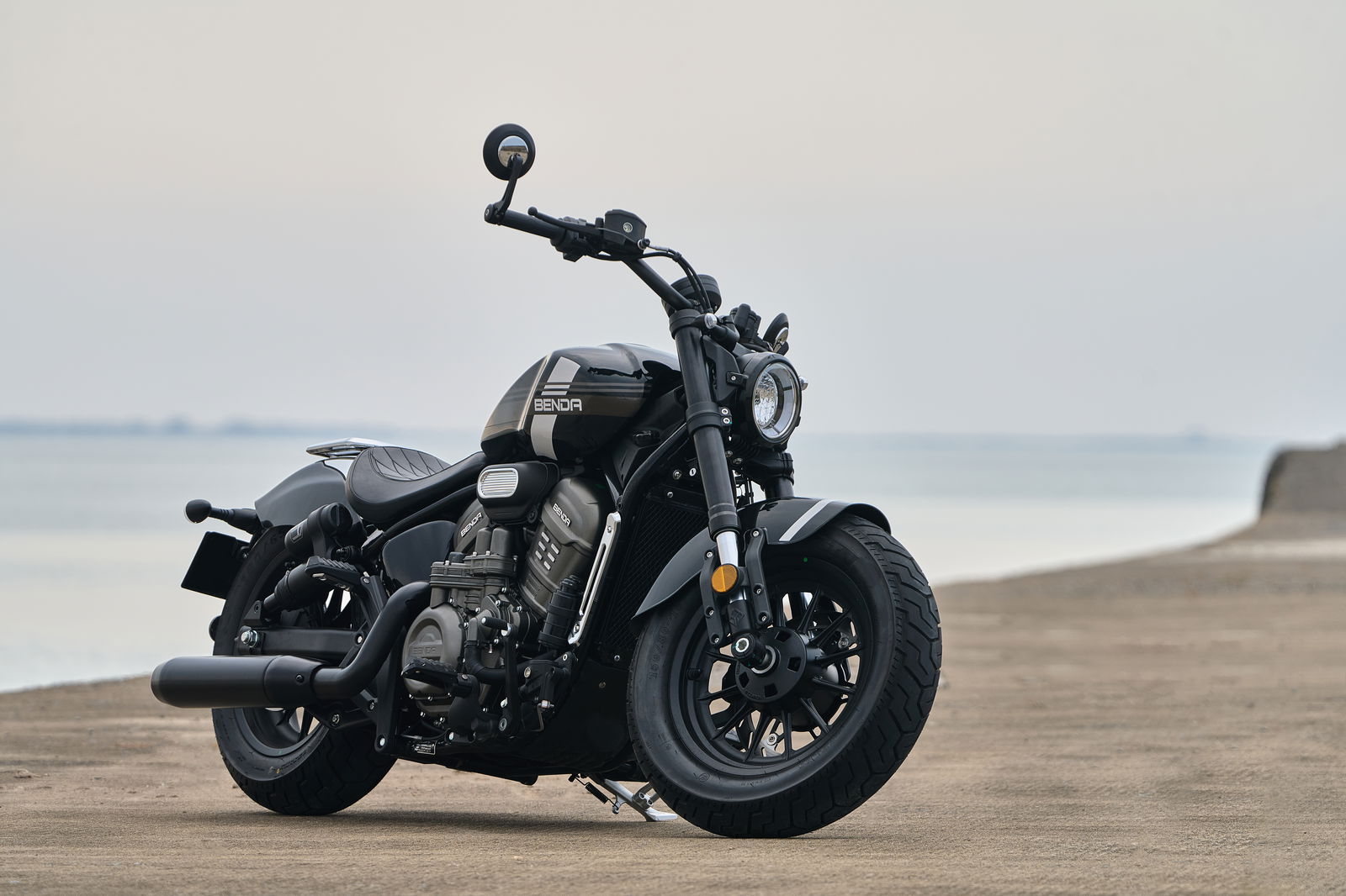 Benda újabb három cirkálót mutat be! 3 Benda újabb három cirkálót mutat be!