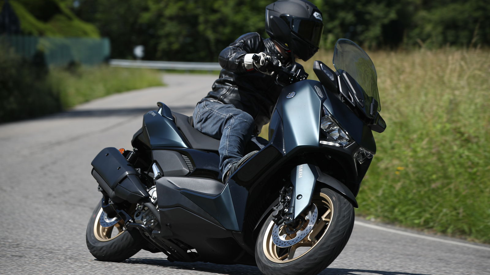 L-kategóriás motorok: Megoldás az európai városi közlekedésre! 1 L-kategóriás motorok: Megoldás az európai városi közlekedésre!